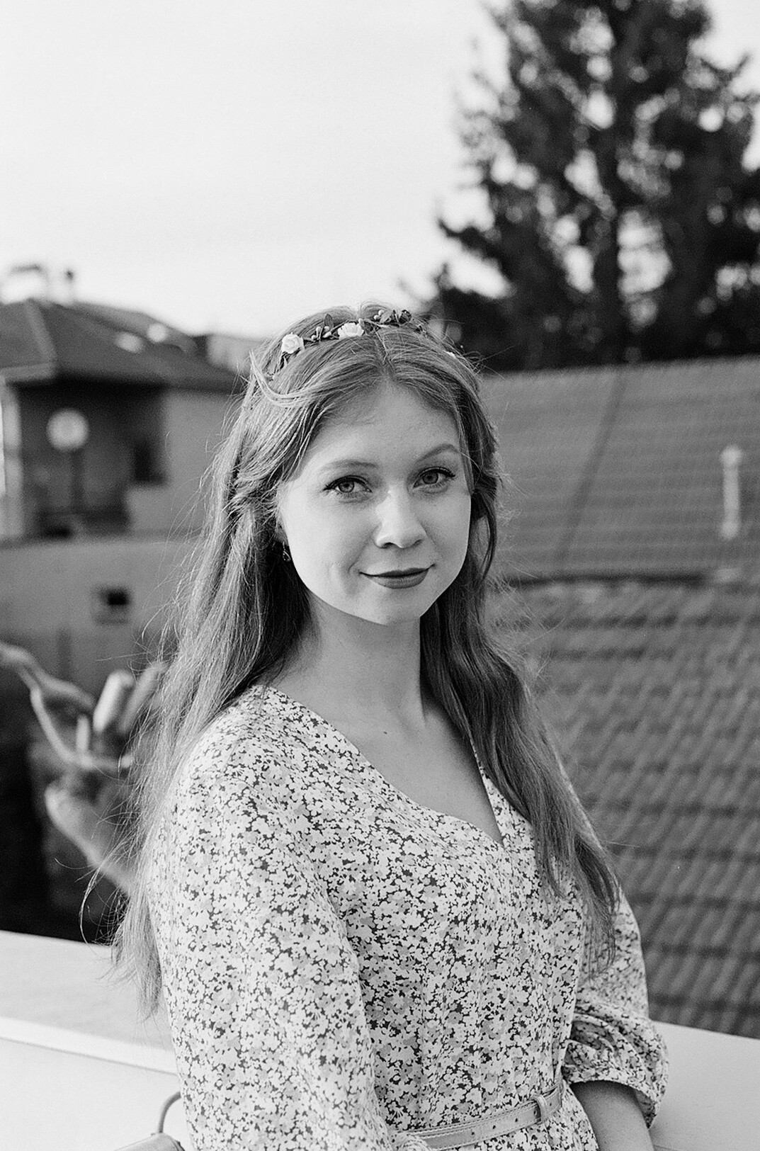 Portræt af dansk-somalisk fotojournalist Sara Ali